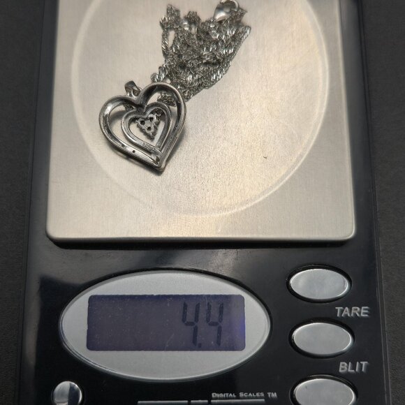18 Inch Sterling Silver Several Small Genuine Diamonds Heart Necklace A6365 - Picture 8 of 8